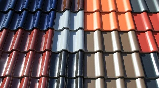 様々な色の屋根瓦